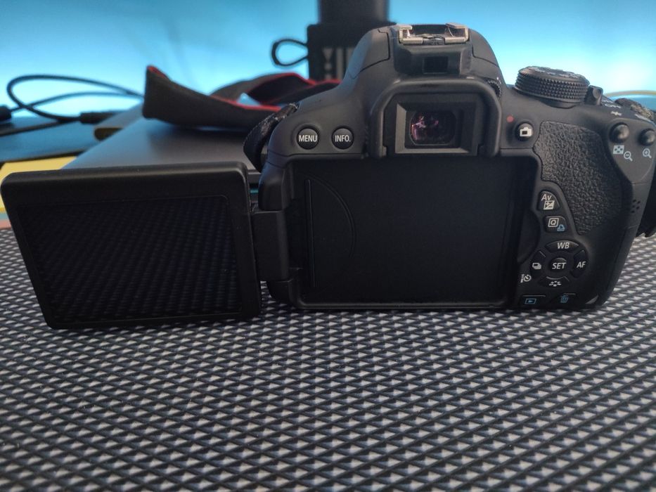 Canon 700D + Acessórios
