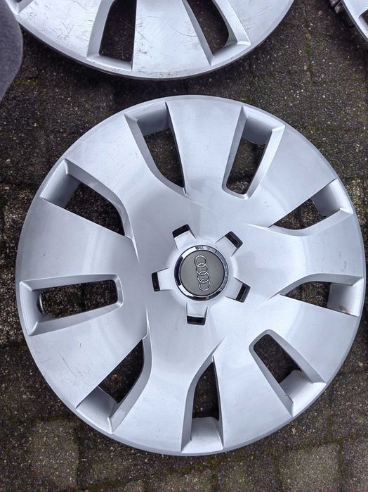 16 Kołpaki Audi 16" Oryginalne komplet  8K0  2008- A4 A6 A3 OEM