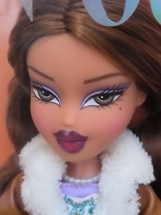 Bratz Goin Out Yasmin Jade Колекційна Лялька Модниця Братц Ясмін Джейд