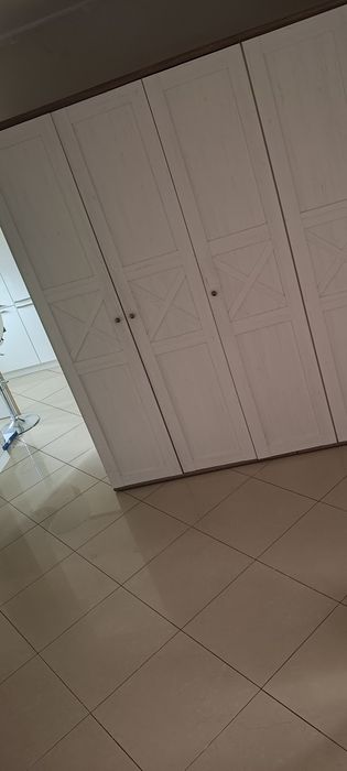 Złożona gotowa do odbioru Szafa 243 szer.    226 wys.58 głębokość