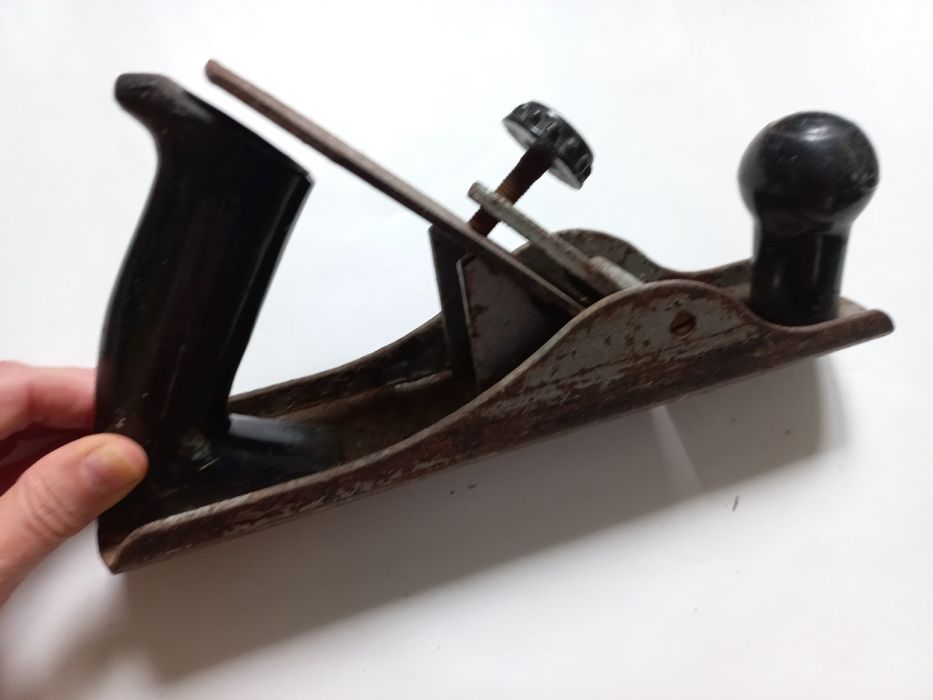 Рубанок металлический ручной