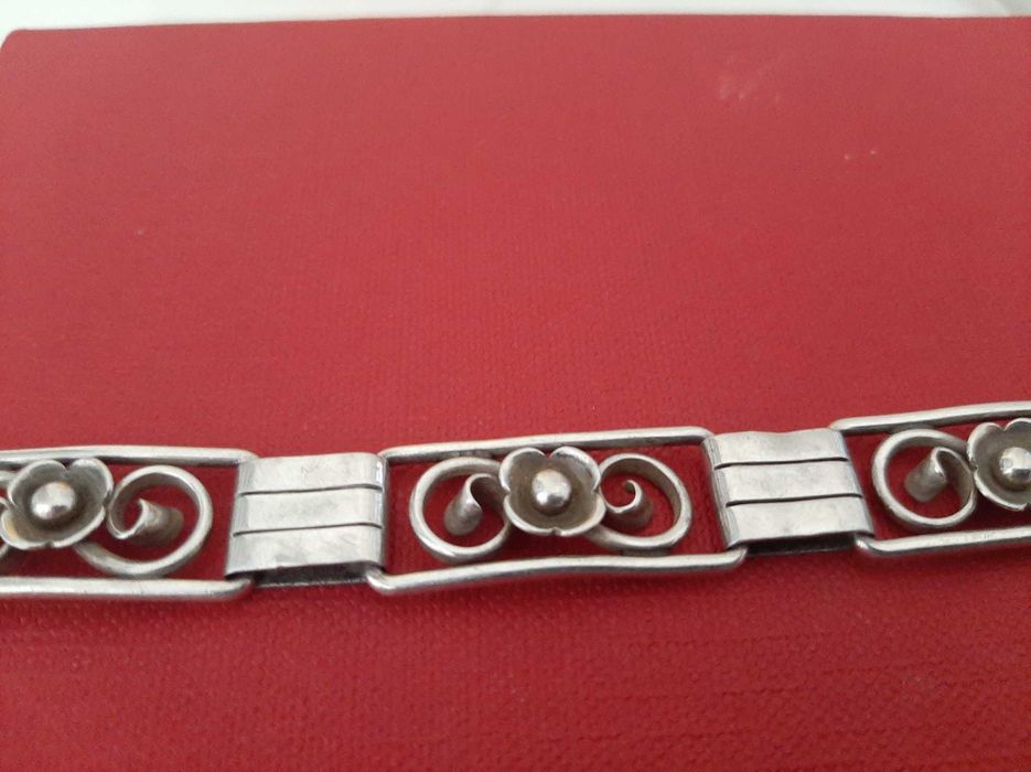 Stara srebrna bransoleta