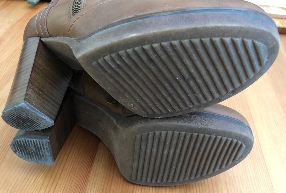 Botas castanhas Grau 35