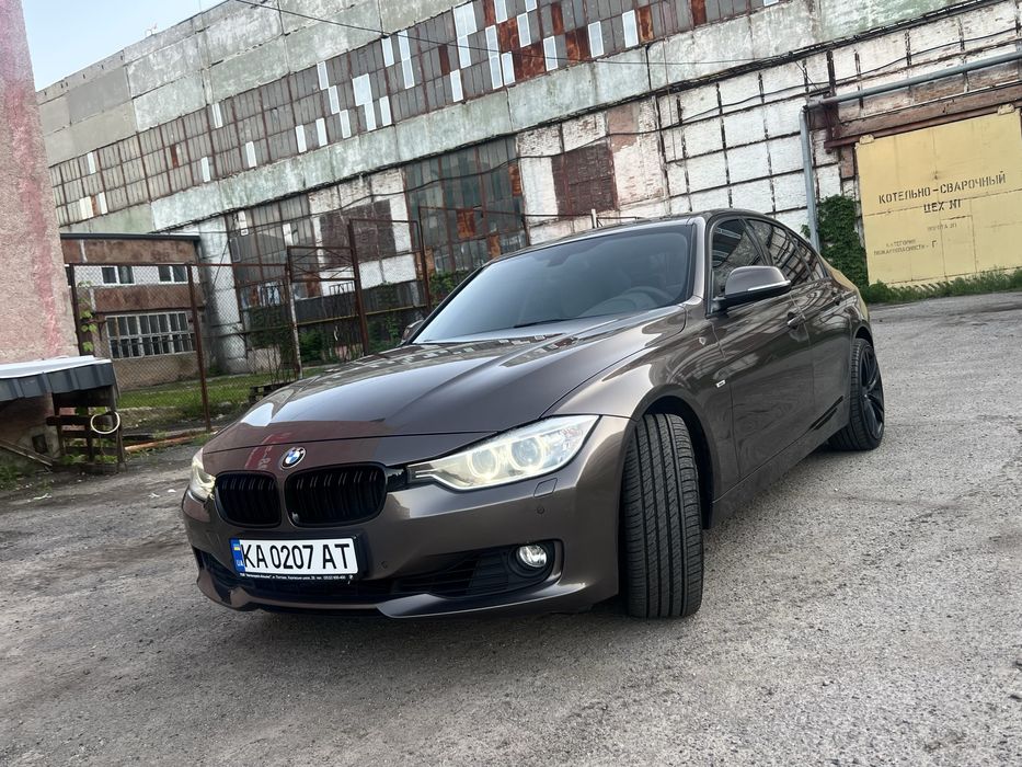 BMW F 30 Офіційний автомобіль
