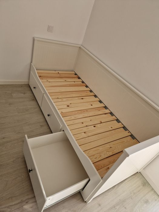 Cama solteiro IKEA  Hemnes como nova
