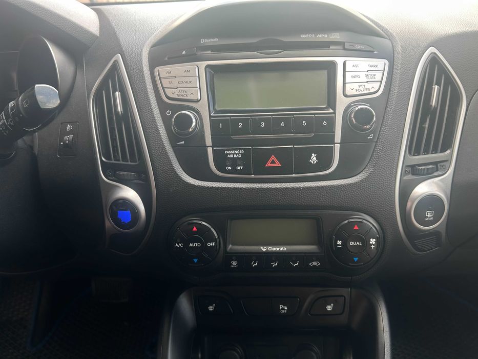 Hyundai ix35 2012 VIN TMAJU81VDCJ215684 фото оголошення 23 з 24