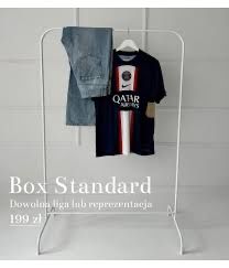 Box premium outlet paka ubrań do sprzedaży