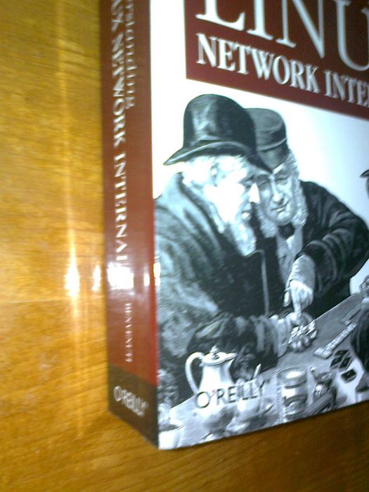 Understanding Linux Network Internals: Guided Tour by Benvenuti