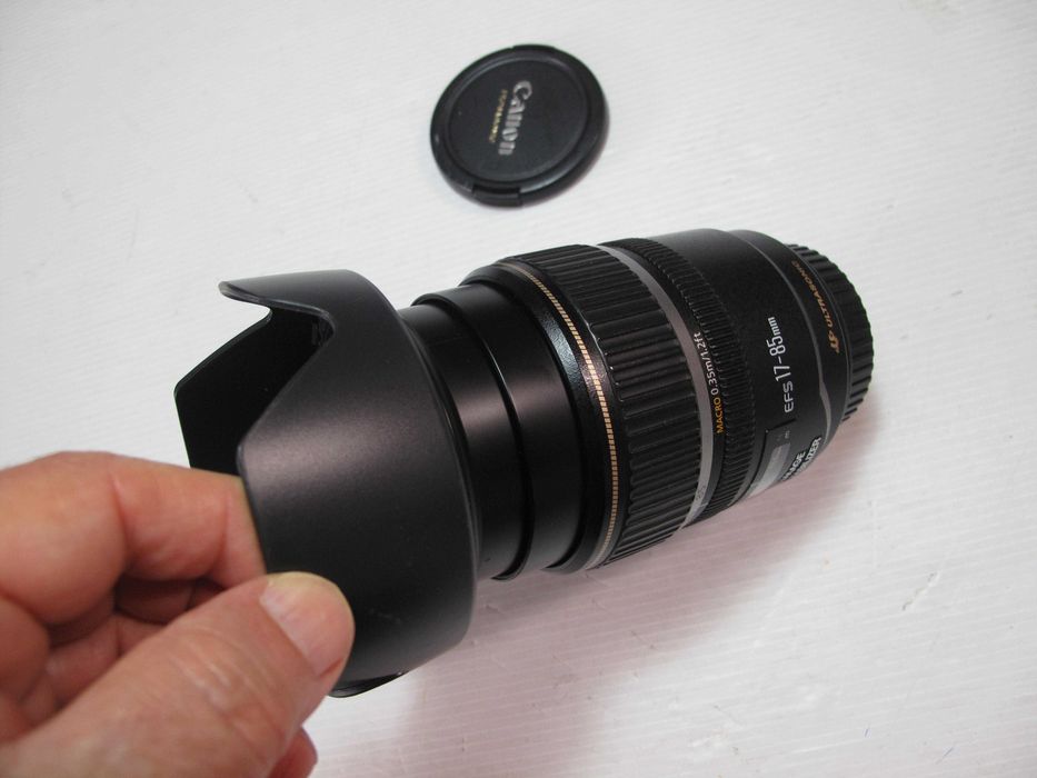 Canon 17-85 IS em excelente estado pouco uso-Ver descrição