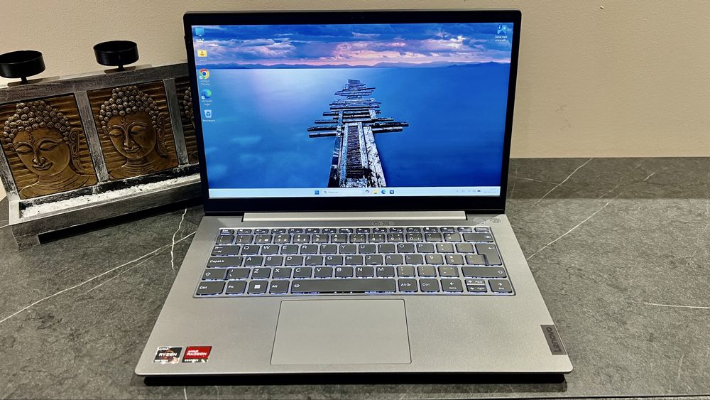 Lenovo Thinkbook 14 G3 Ryzen5 5500U/12Gb Ram/SSD 256Gb/Gráfica 2Gb