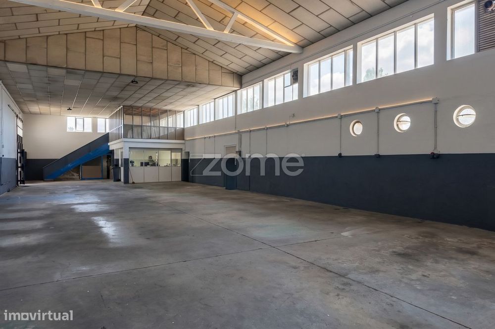 Armazém 460 M² Em Gueifães, Rua Da Ponte Da Pedra