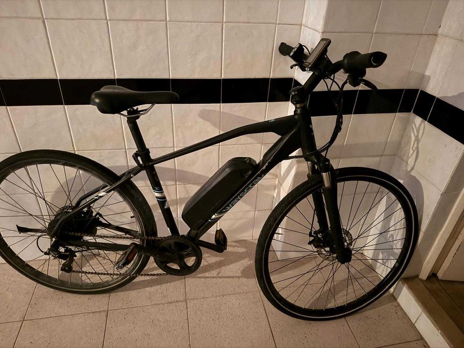 Bicicleta elétrica operacional