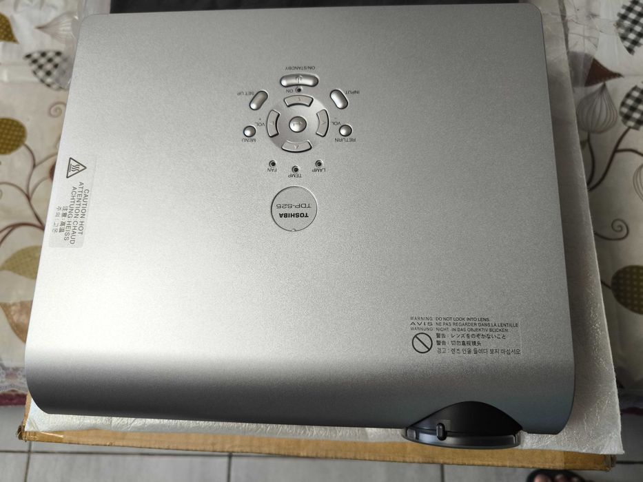 Мультимедийный проектор Toshiba TDP-S25: 2 500 грн. - Проекторы