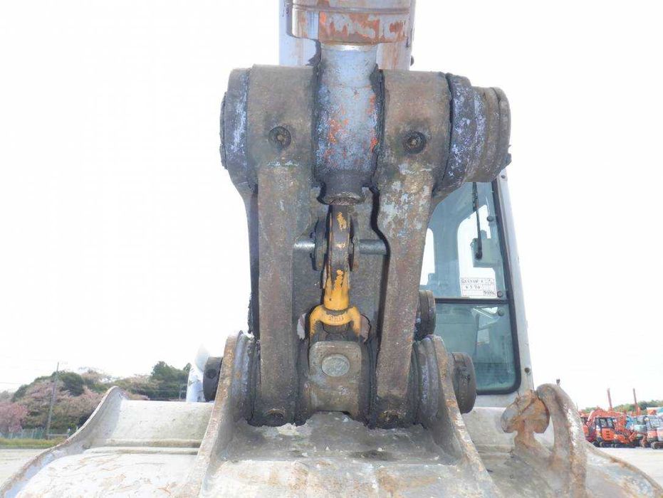 Экскаватор гусеничный Hitachi EX55UR-3