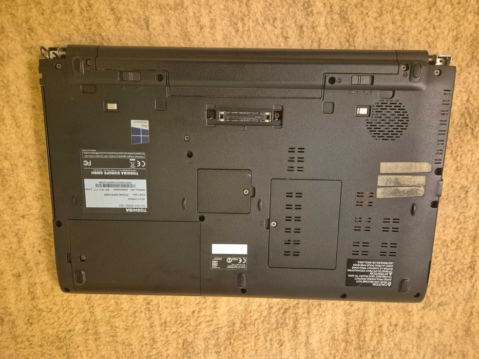 Solidny laptop i5 Toshiba Tecra R950 + stacja dokująca