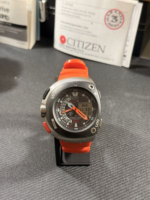 Citzen Meia Lua Titanium