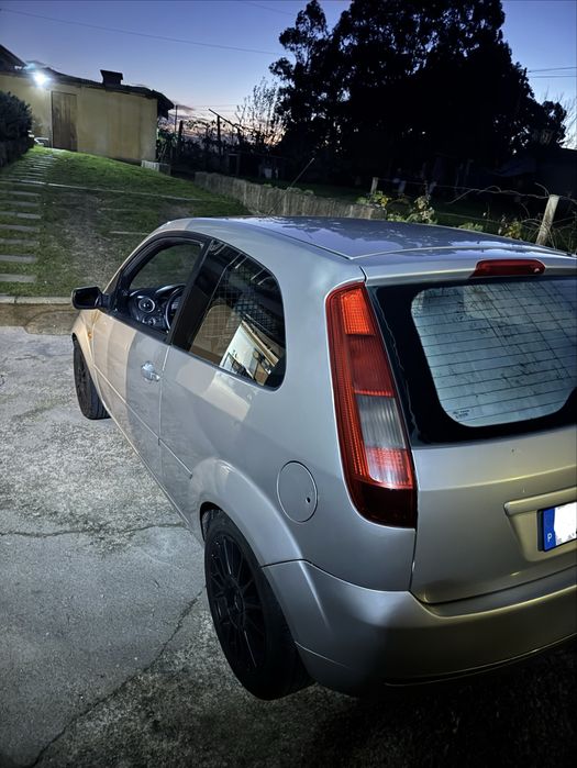 Ford Fiesta comercial 1.4 tdci | Pintura Nova | Super económico