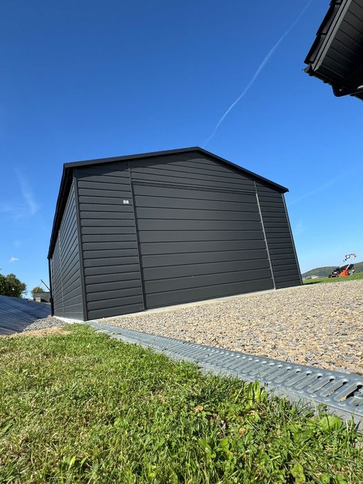 Nowoczesny garaż blaszany konstrukcja ocynk