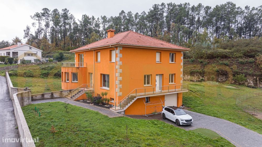 Moradia T4 Fonte Arcada