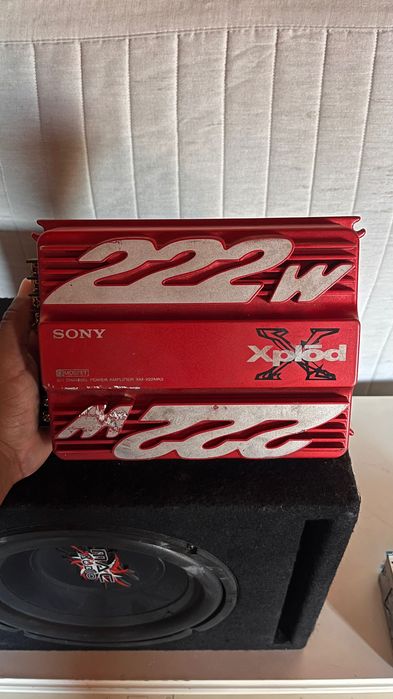 Som completo SUB + Amplificador Sony Xplod + Som Bluetooth + CABLAGEM