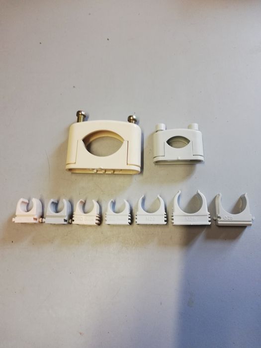 Abraçadeiras de (encaixe e aperto mecânico)