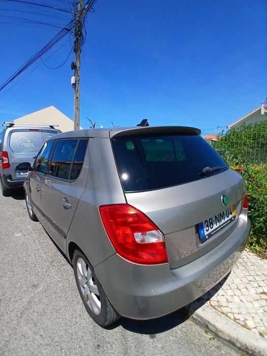 Skoda fabia vários extras