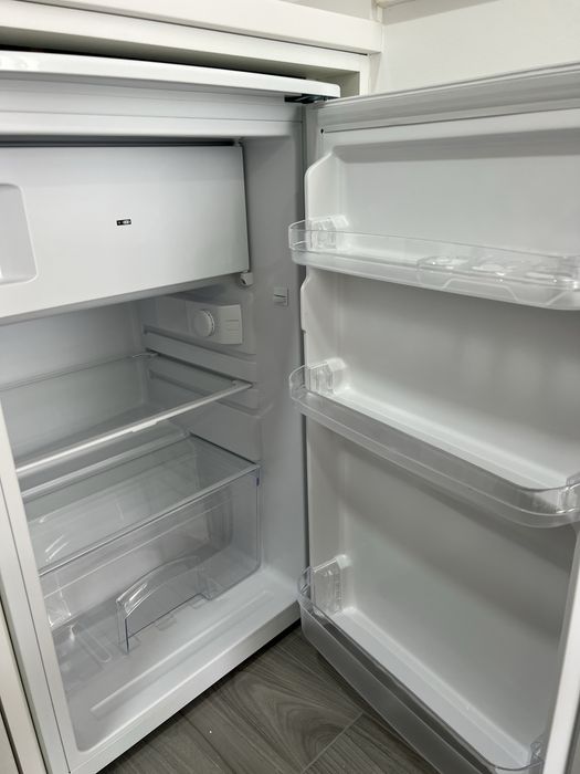 Frigorifico Orima ORH-120W de 88Lts - NOVO