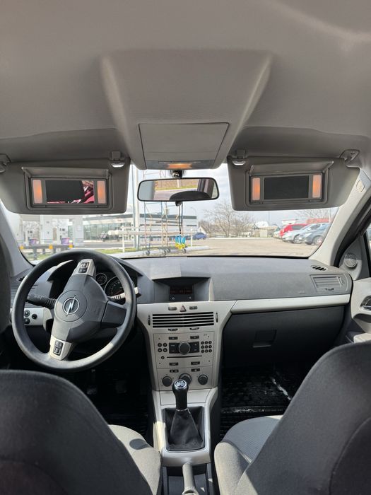 Продам Opel Astra H