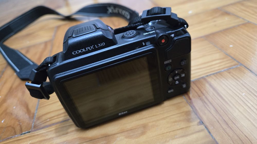 Nikon Coolpix L310
