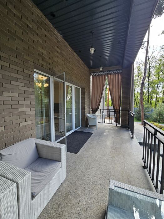 Продам, новый дом Кировское район Сосновый Берег, Обуховка, лес, река.