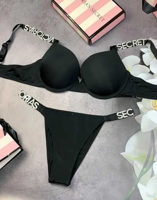Victorias Secret комплект білизни