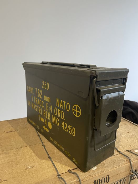 Caixa metálica militar original Italiana