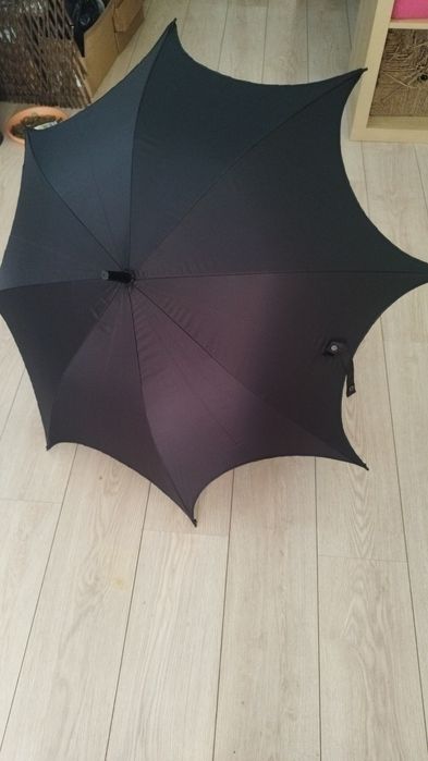 Chapéu de chuva da Bruxa , Chapéu da Bruxa