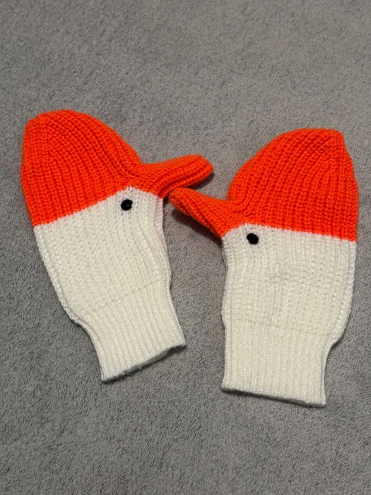 Dziergane handmade rękawiczki na wiosnę Gęś