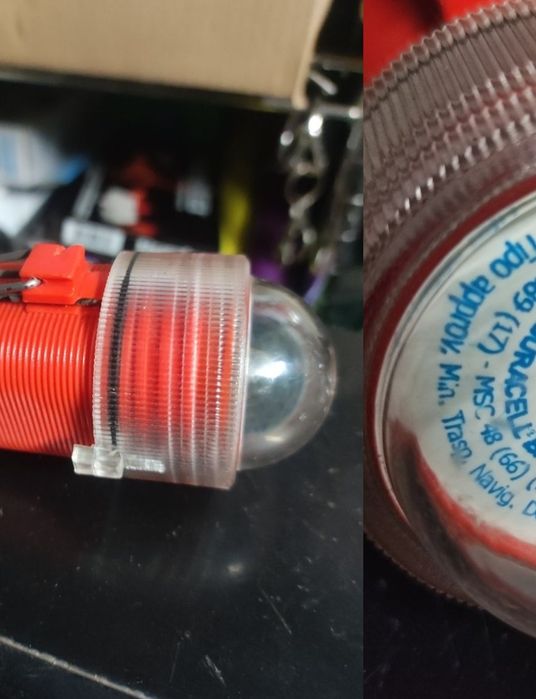 Luz de emergência náutica