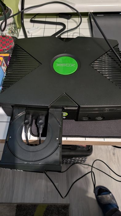 XBOX  Classic 2 pady 2 kable AV akcesoria