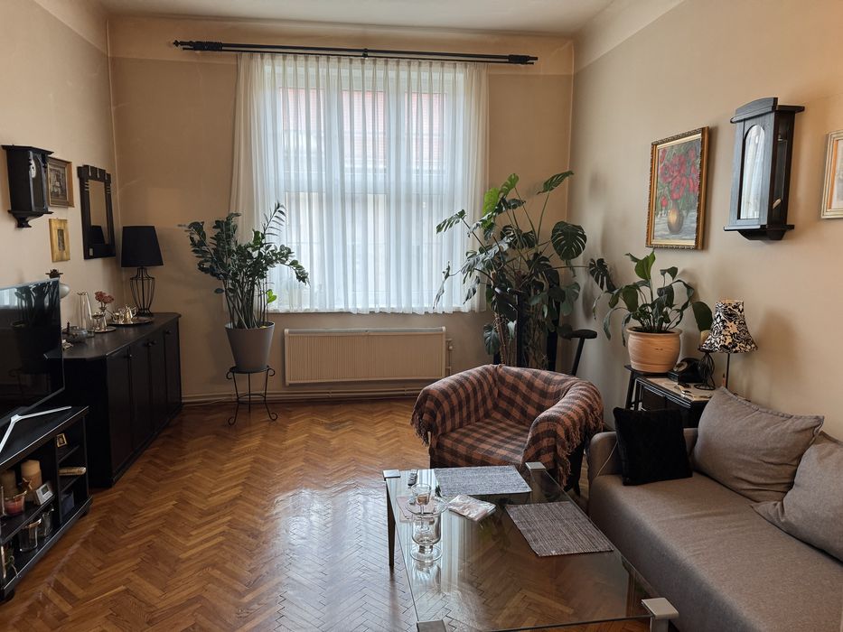 Klimatyczne mieszkanie w centrum miasta 76 metrów