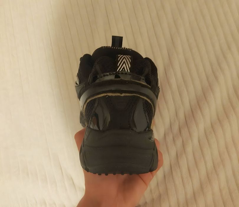 Sapatilhas Off-White "Be Right Back" Pretas Tamanho 40