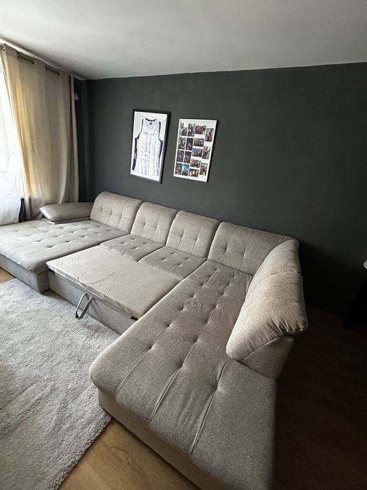 bezowa kanapa do salonu