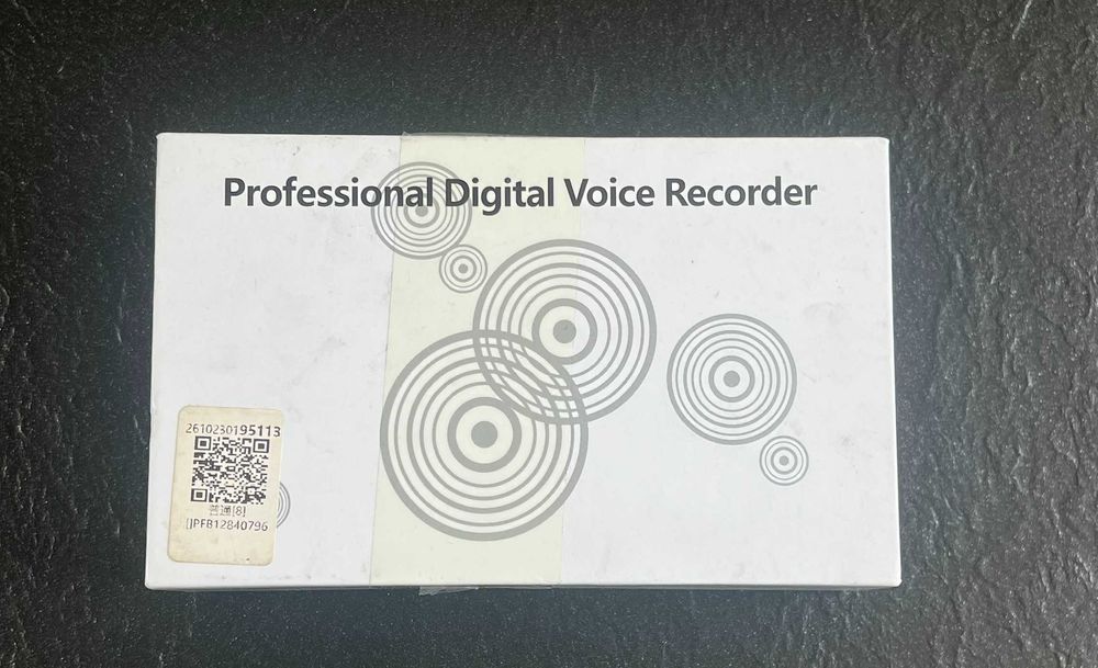 Cyfrowy dyktafon z redukcją szumów, wbudowany mikrofon 16 GB czarny