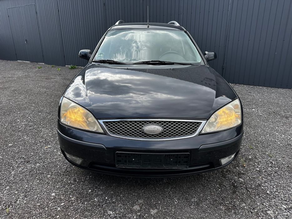 Ford Mondeo 1.8 benzyna Kombi 2004 rok 207000 km Klimatronik Manual Alufelgi Elektryczne Szyby