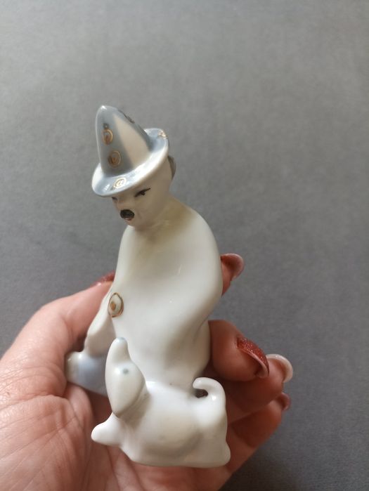 Фарфоровая статуэтка "Клоун Карандаш и собачка Клякса"