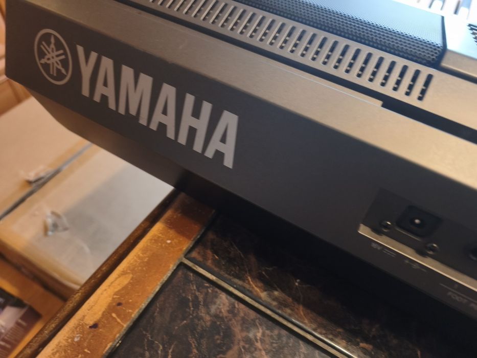 Yamaha psr s 770