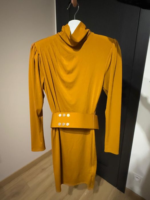 Sukienka z paskiem Marciano Guess