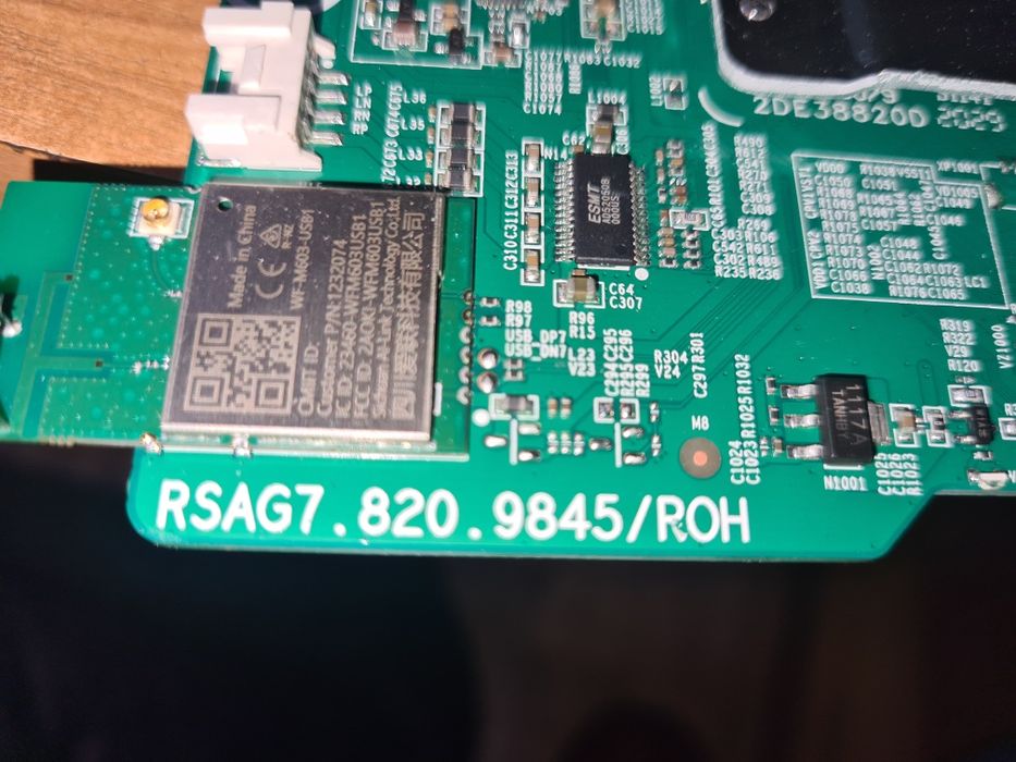 Płyta główna TV HISENSE 32 cale RSAG 7.820.9845 ROH