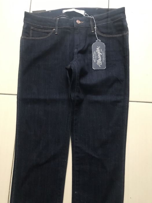 Wrangler w27 l34