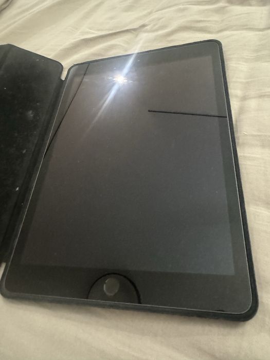 Продам Apple Ipad 7