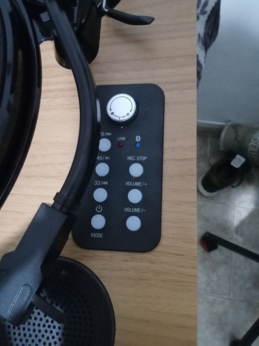 Gira-discos + Vinis ACDC Back In Black 50th + Dookie