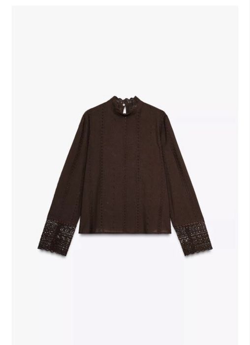 Блуза з прорізною вишивкою Zara
