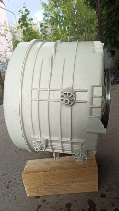 Бак стиральной машины в сборе с барабаном indesit